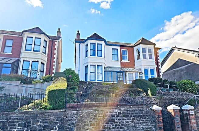 4 bedroom semi-detached house for sale