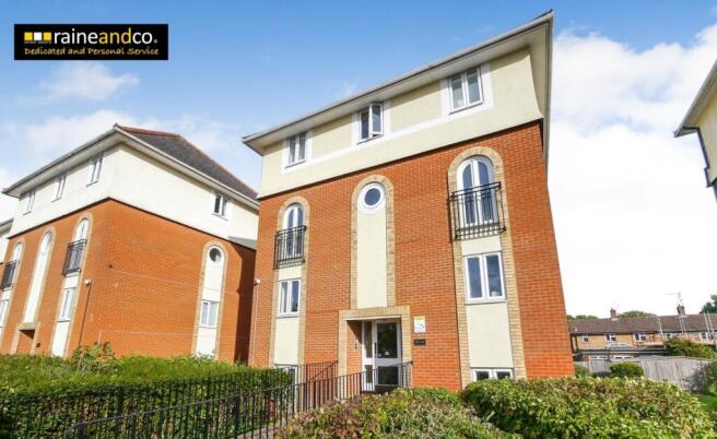 2 bedroom flat for sale