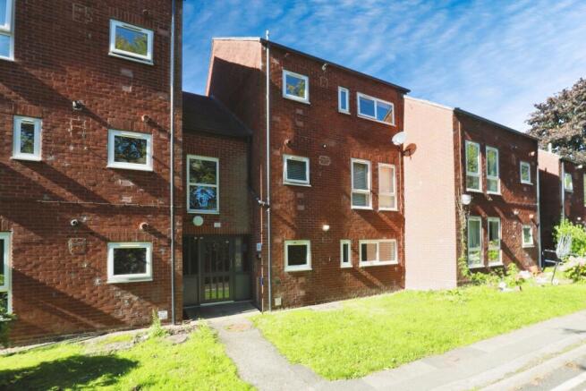 2 bedroom flat for sale