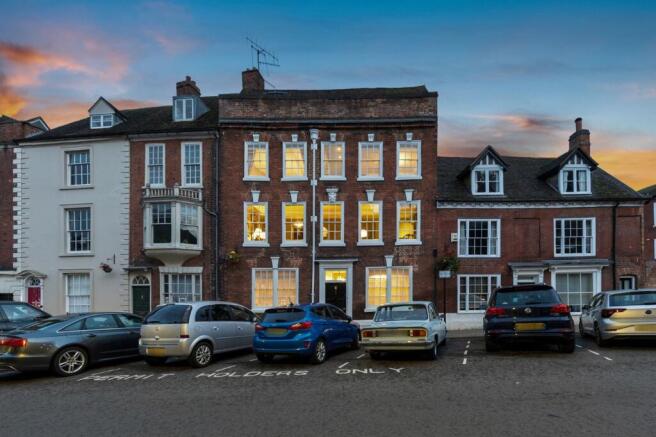 4 bedroom house for sale