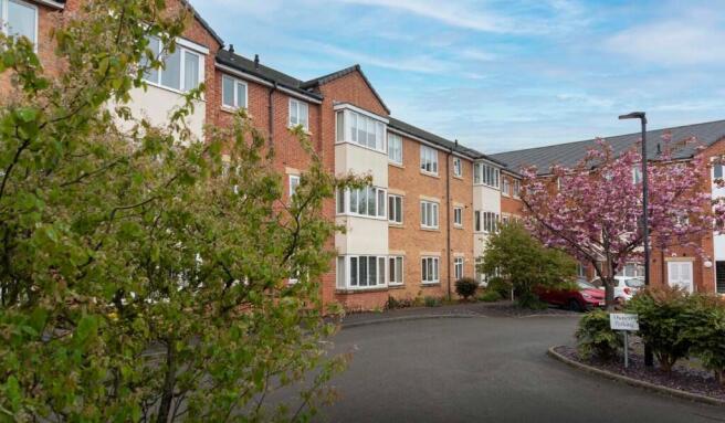 2 bedroom flat for sale