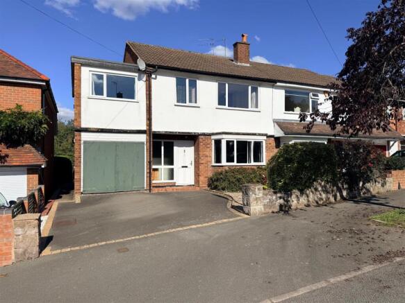 4 bedroom semi-detached house for sale