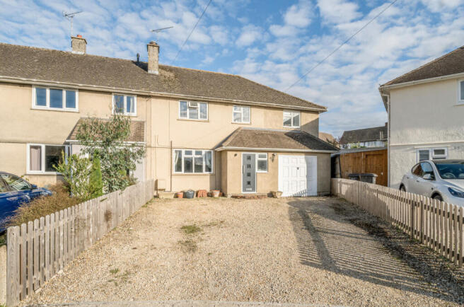 5 bedroom end of terrace house for sale