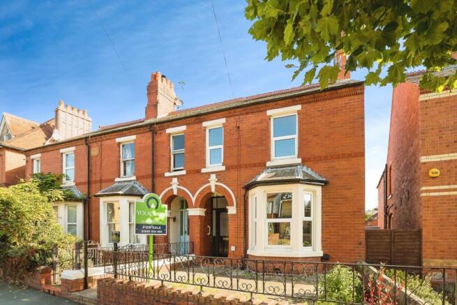 3 bedroom end of terrace house for sale