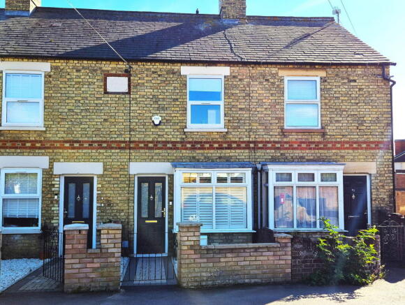 2 bedroom terraced house for sale