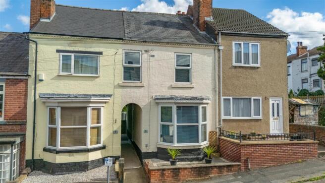 3 bedroom terraced house for sale
