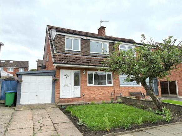 3 bedroom semi-detached house for sale