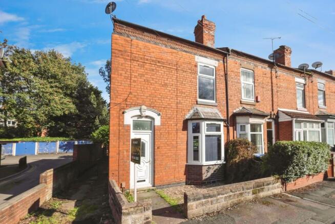 3 bedroom end of terrace house for sale