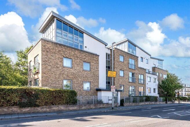 1 bedroom flat for sale