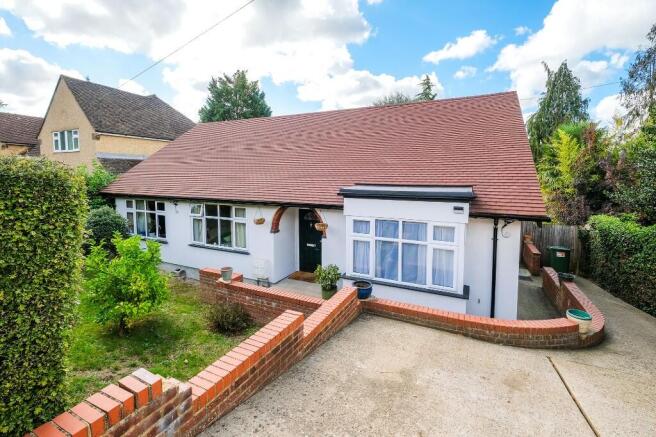 3 bedroom detached bungalow for sale