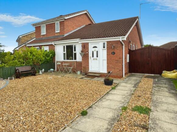 2 bedroom bungalow for sale