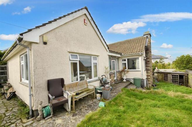 4 bedroom bungalow for sale