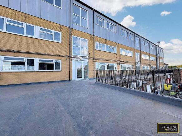 2 bedroom flat for sale