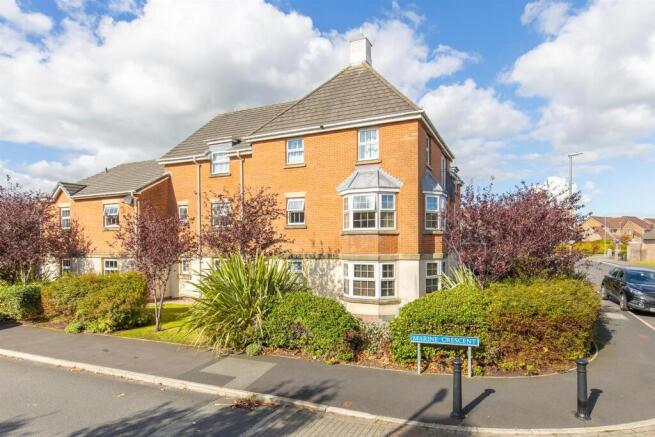 2 bedroom apartment for sale