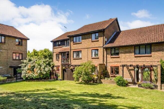 2 bedroom flat for sale