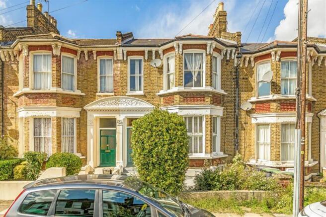 2 bedroom flat for sale