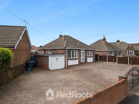 2 bedroom detached bungalow for sale