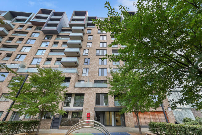 2 bedroom flat for sale