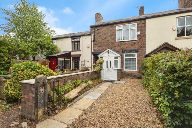 2 bedroom terraced house for sale