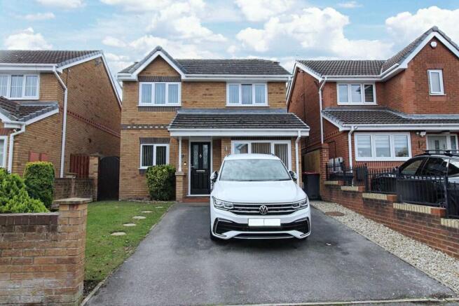 3 bedroom detached house for sale