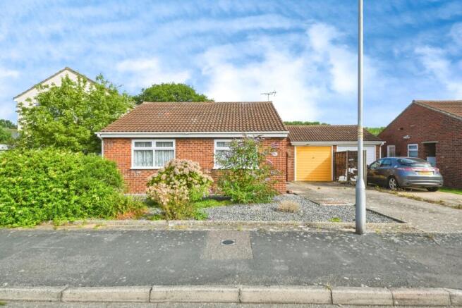 2 bedroom bungalow for sale