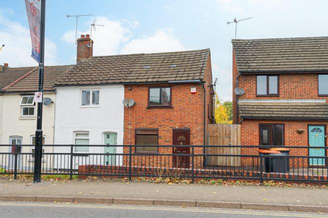 1 bedroom end of terrace house for sale