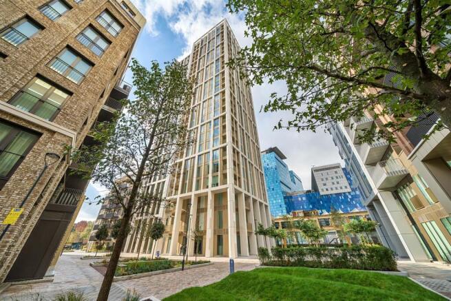 2 bedroom flat for sale