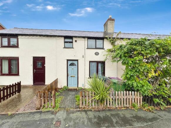 2 bedroom terraced house for sale