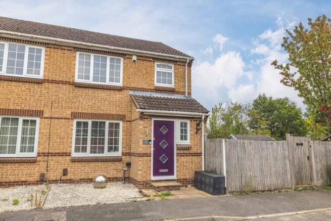 3 bedroom end of terrace house for sale