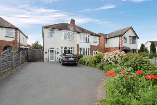 3 bedroom semi-detached house for sale