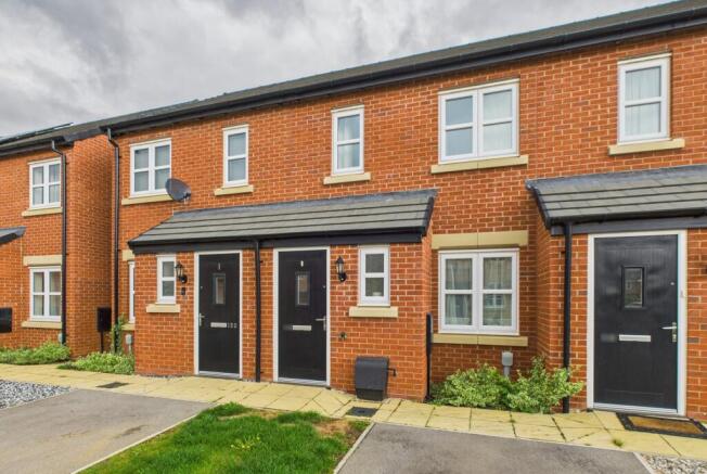 2 bedroom terraced house for sale