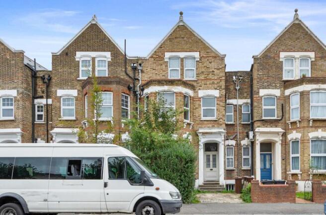 7 bedroom terraced house for sale