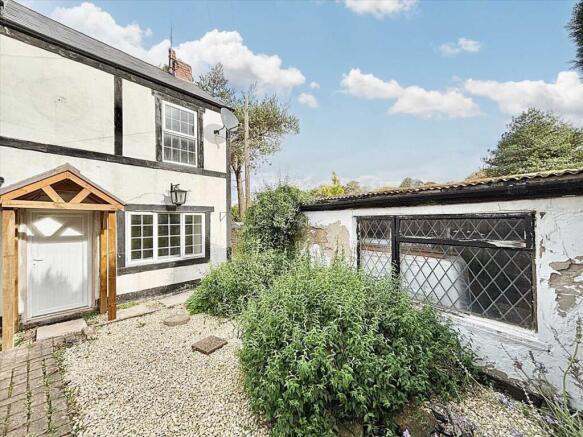 2 bedroom cottage for sale