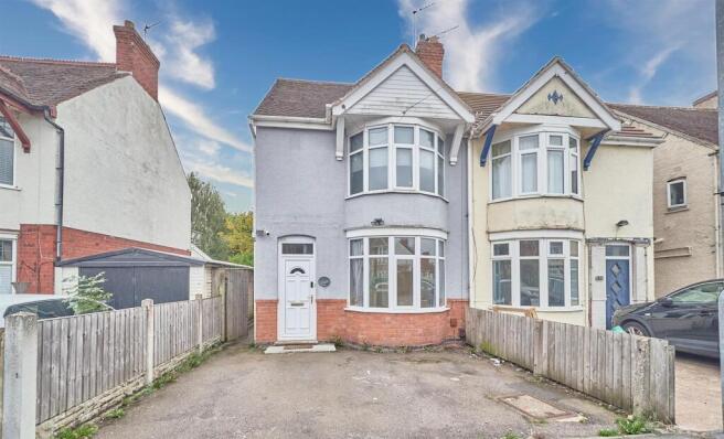 3 bedroom semi-detached house for sale