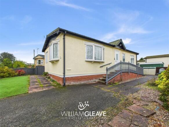 2 bedroom detached house for sale