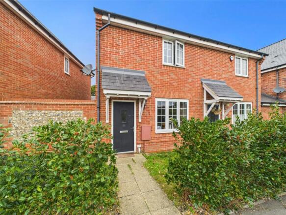 2 bedroom semi-detached house for sale