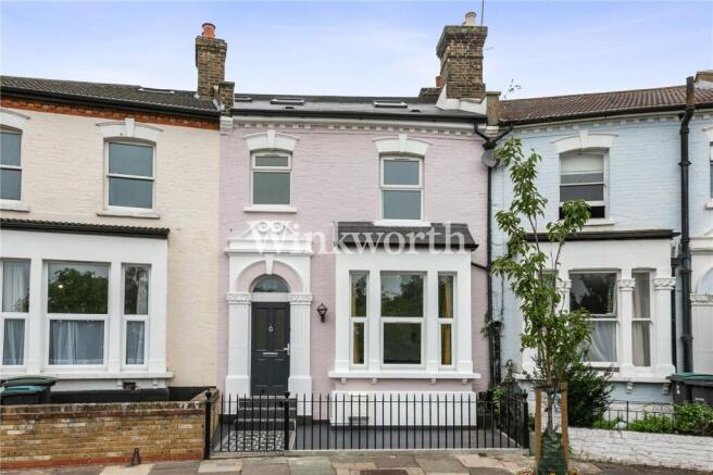 6 bedroom terraced house for sale