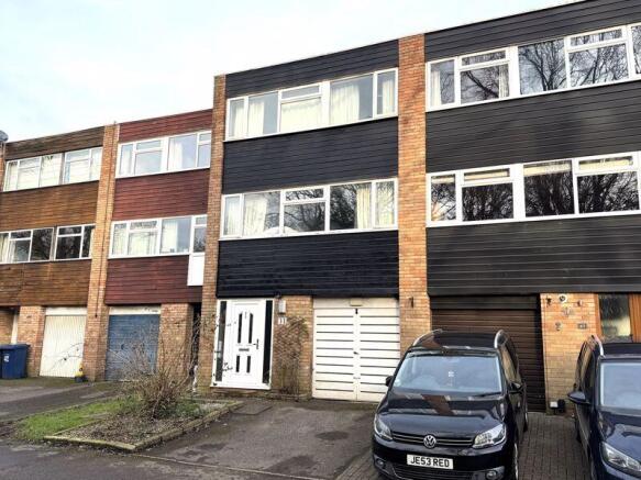 4 bedroom terraced house for sale