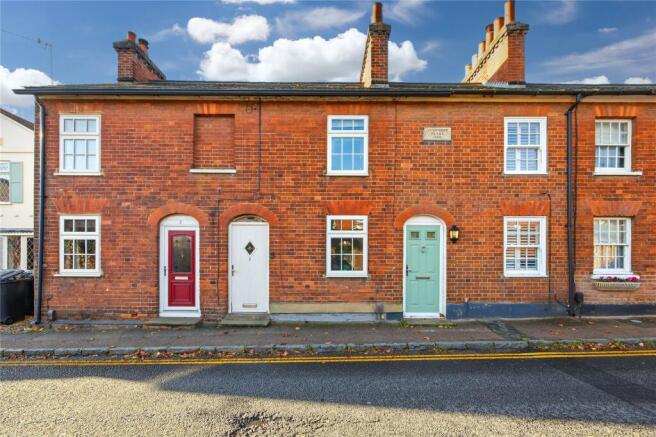 2 bedroom terraced house for sale