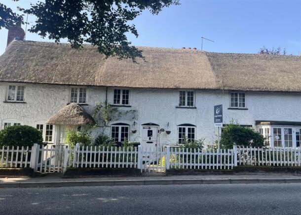 2 bedroom cottage for sale