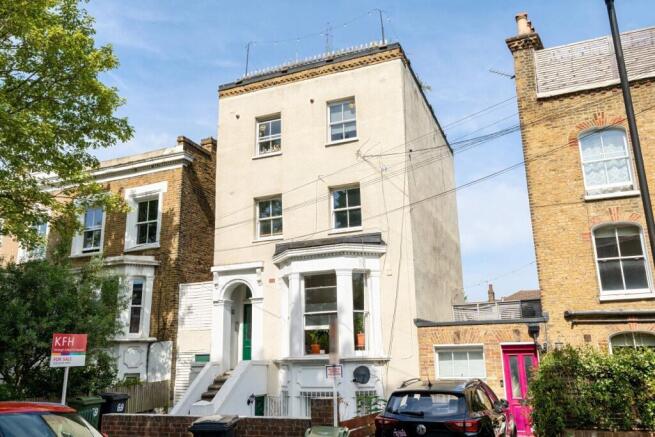 1 bedroom flat for sale