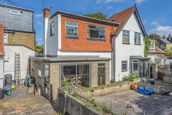 4 bedroom semi-detached house for sale