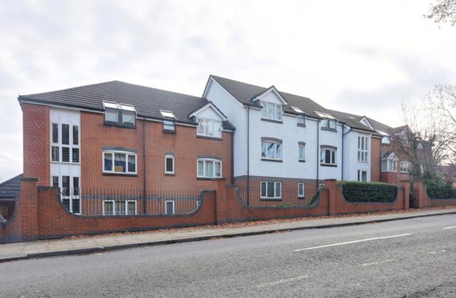 3 bedroom apartment for sale