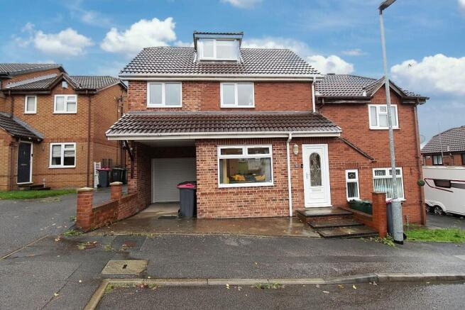 4 bedroom semi-detached house for sale