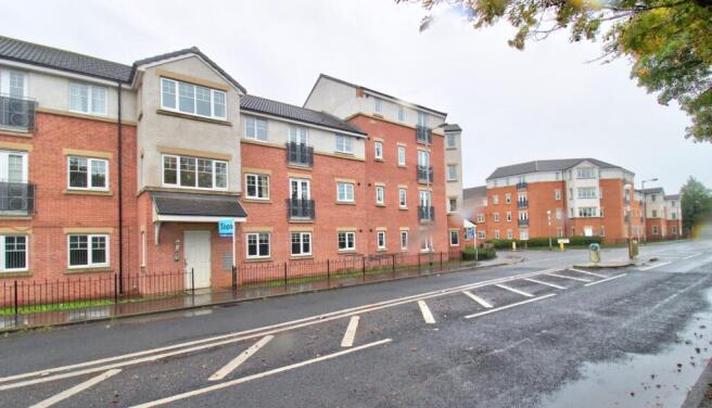 2 bedroom flat for sale