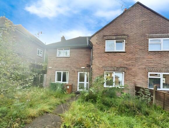 4 bedroom semi-detached house for sale