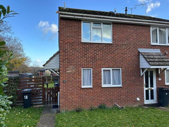 2 bedroom end of terrace house for sale