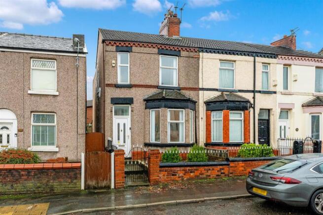 2 bedroom end of terrace house for sale