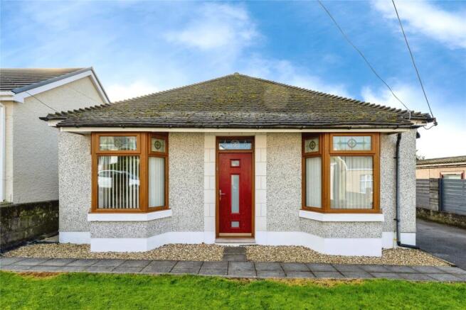 4 bedroom bungalow for sale