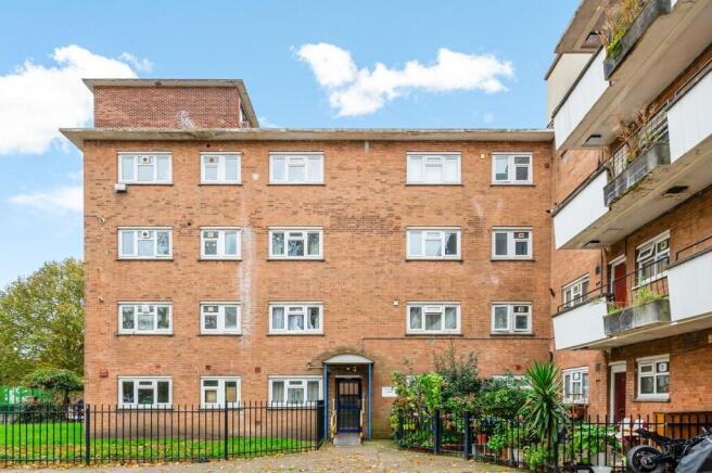 2 bedroom flat for sale